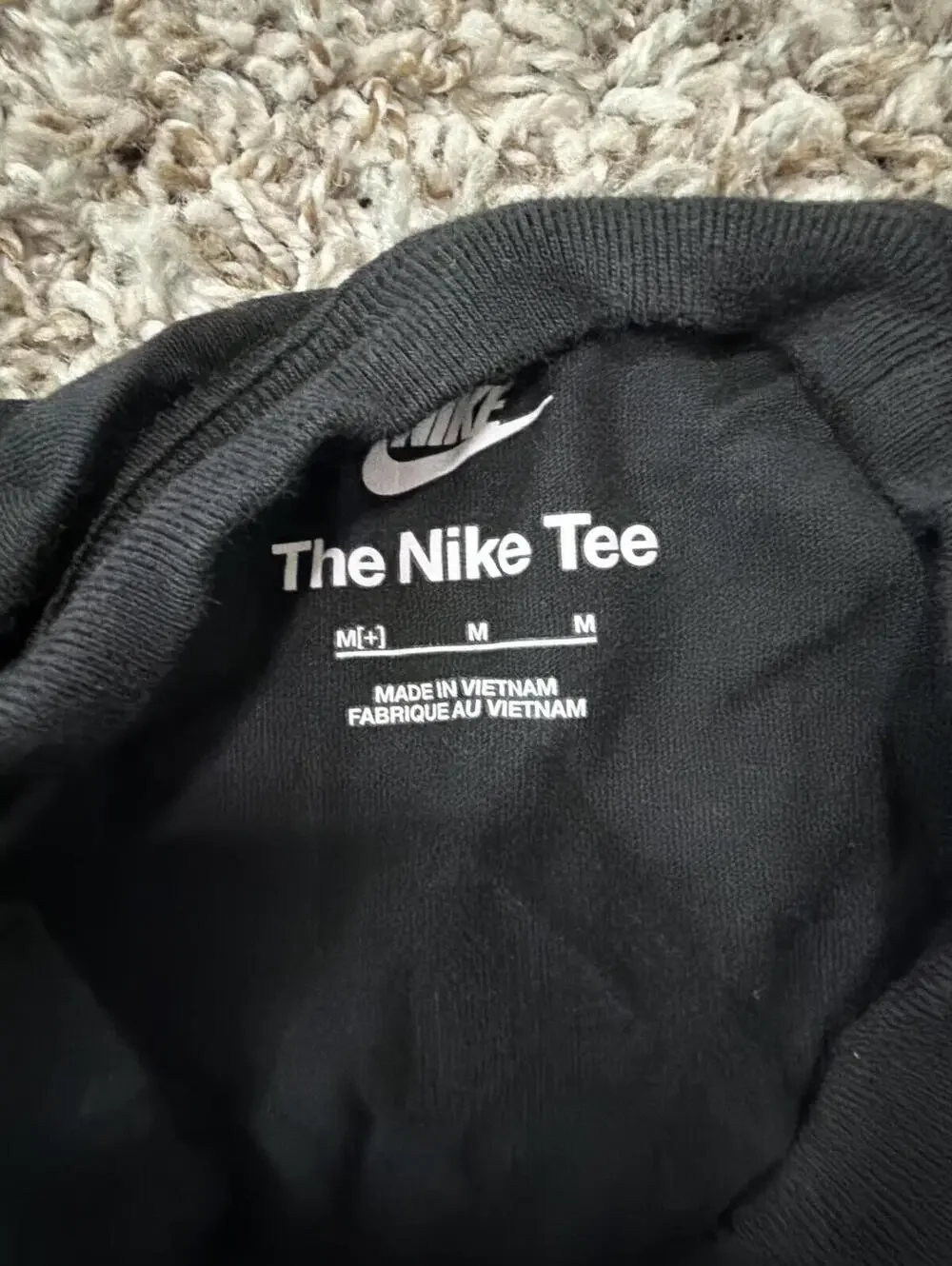 Nike Boys Medium+ Husky Black Graphic T-Shirt